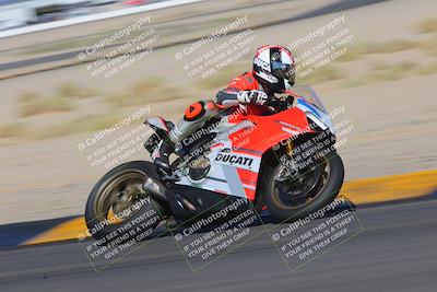 media/Nov-06-2022-SoCal Trackdays (Sun) [[208d2ccc26]]/Turn 11 Side (945am)/